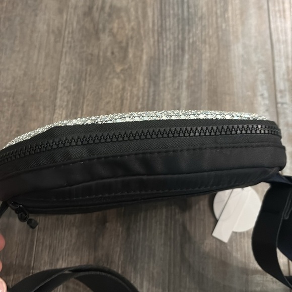 Rhinestone Sparkle Belt Bag NEW - Picture 4 of 6